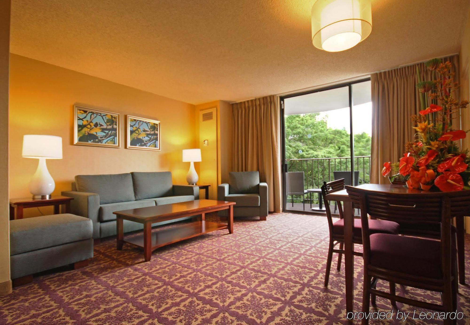 Hawaiian Hotel, Trademark Collection By Wyndham Hotel